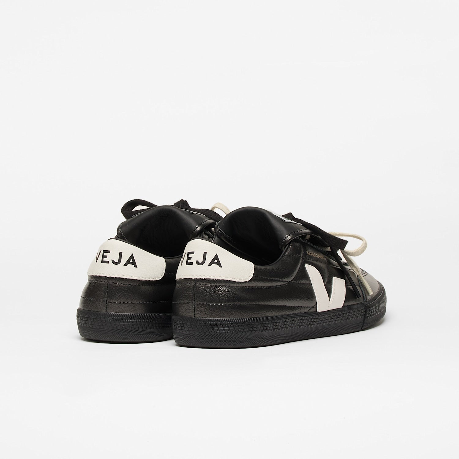 veja sneakers panenka-veja-x-magliano leather-organic black mg0222373 Back view