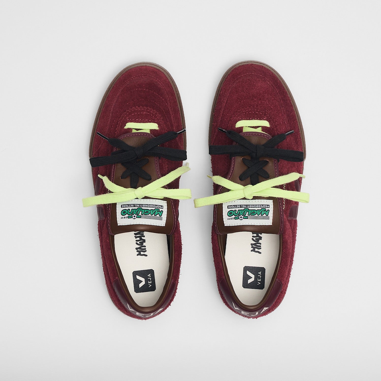 veja baskets panenka-veja-x-magliano suede red mg0322374