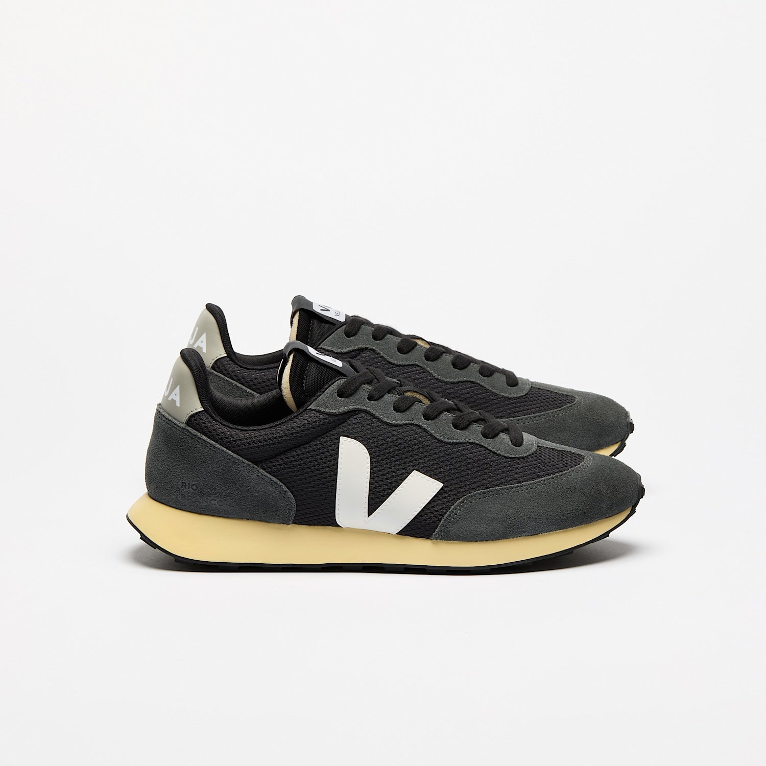 veja sneakers rio-branco-ii mesh black ro1803870 Lateral view