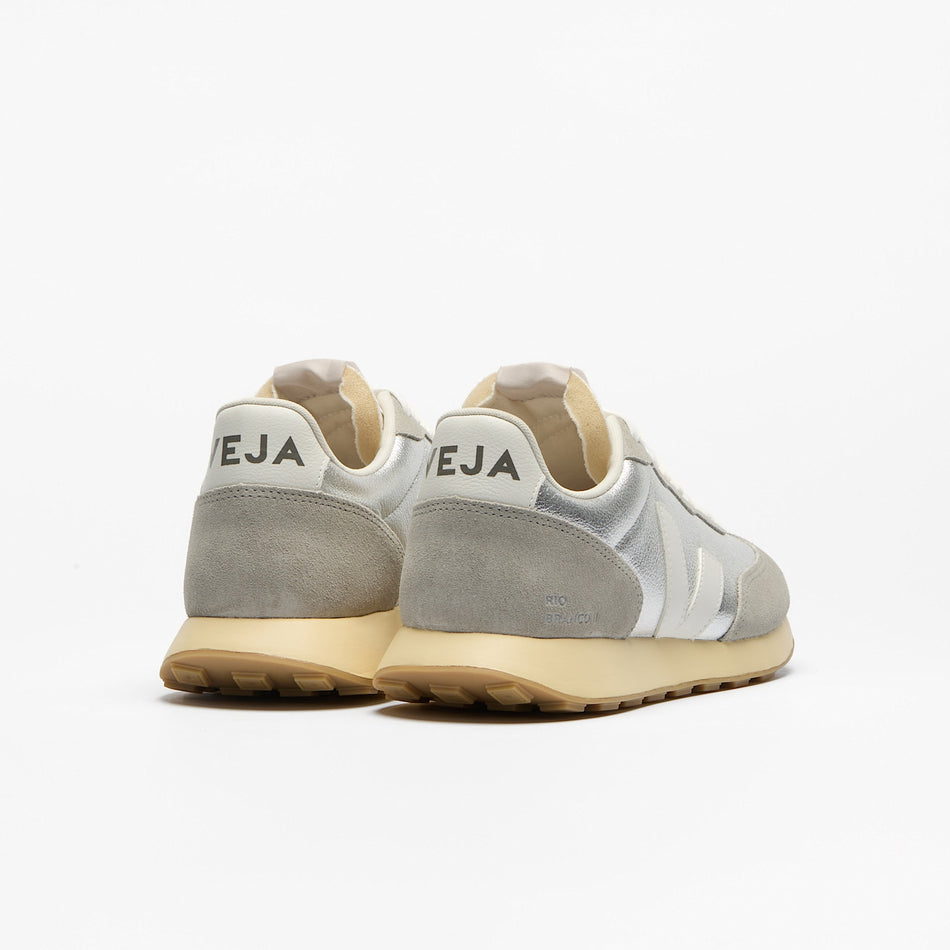 veja sneakers rio-branco-ii organic-leather silver ro2021923 Back view