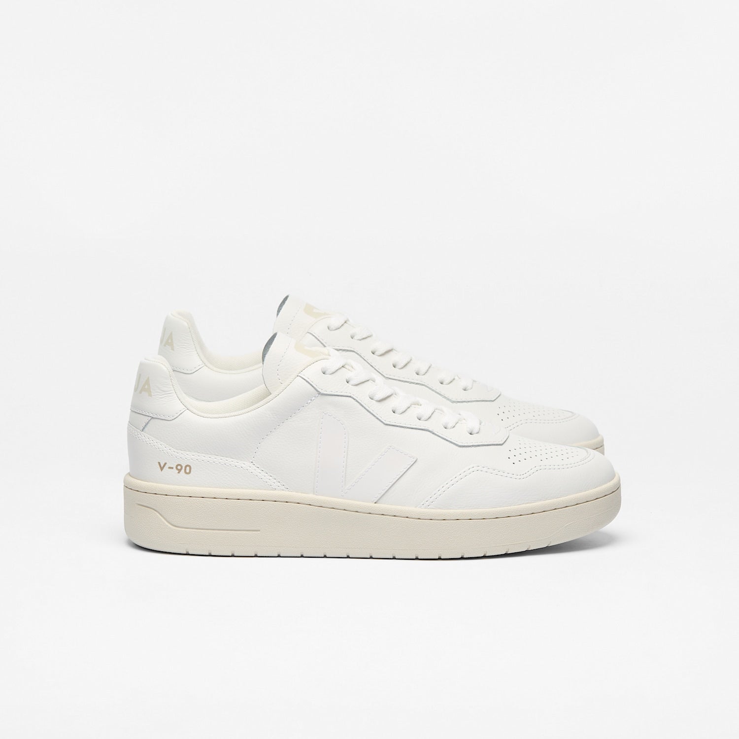 veja sneakers v-90 organic-leather white vd2003380 Lateral view