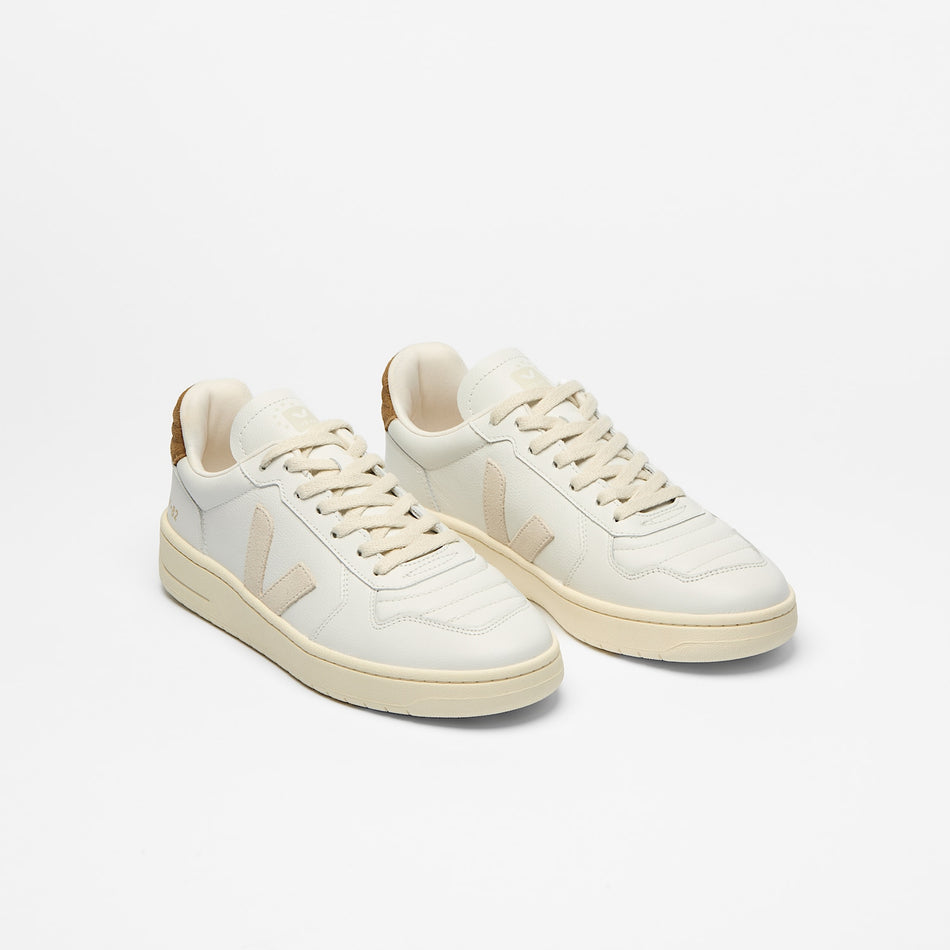 veja sneakers v-82 ii-grained leather white pierre tent vf3321447 top view
