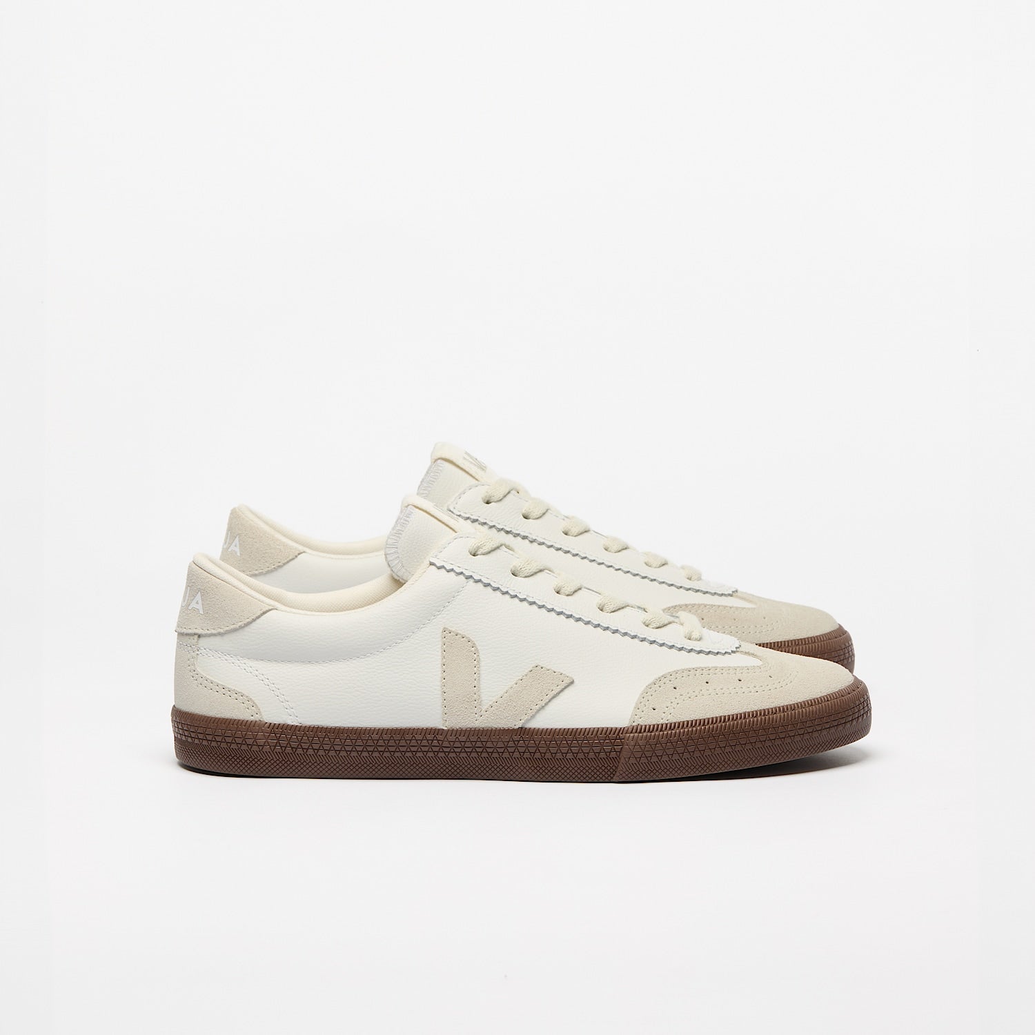 veja sneakers volley organic-leather white vo2021383 Lateral view